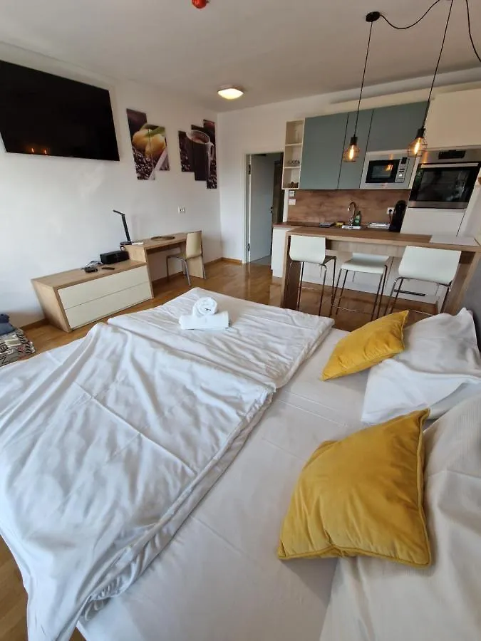 Aparthotel Bed & Breakfast Rezidenca Pipanova Ljubljana