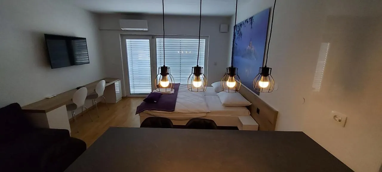 Bed & Breakfast Rezidenca Pipanova Λιουμπλιάνα 4*,  Σλοβενία
