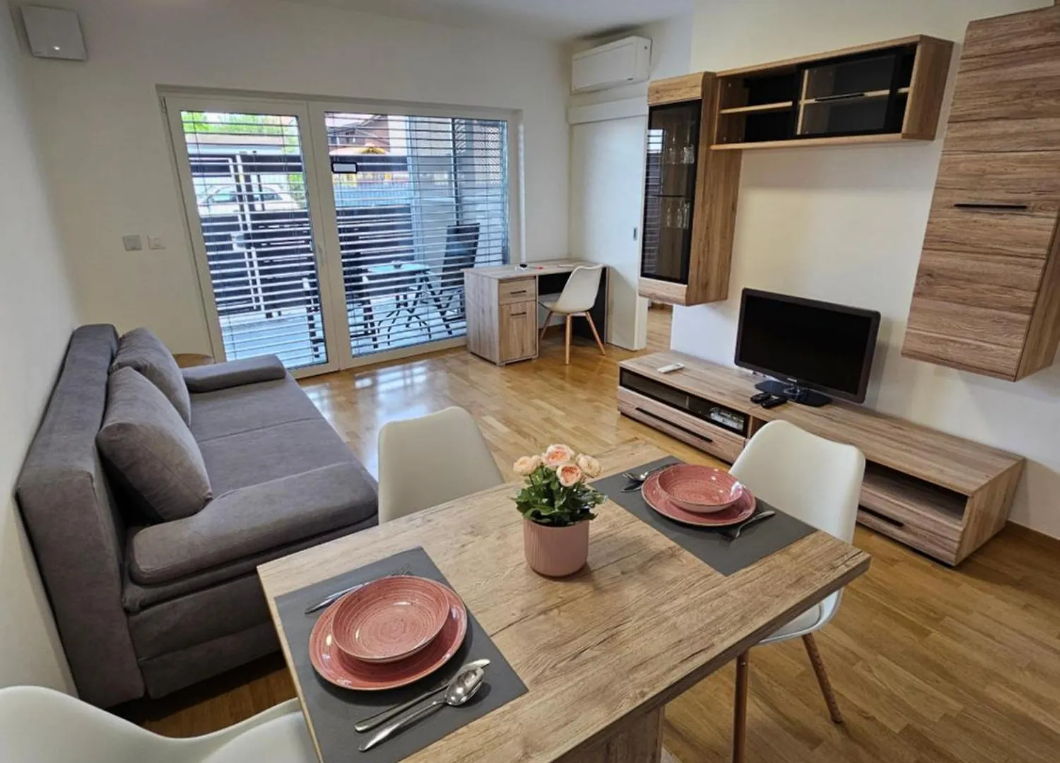 Ξενοδοχείο με διαμερίσματα Bed & Breakfast Rezidenca Pipanova Λιουμπλιάνα