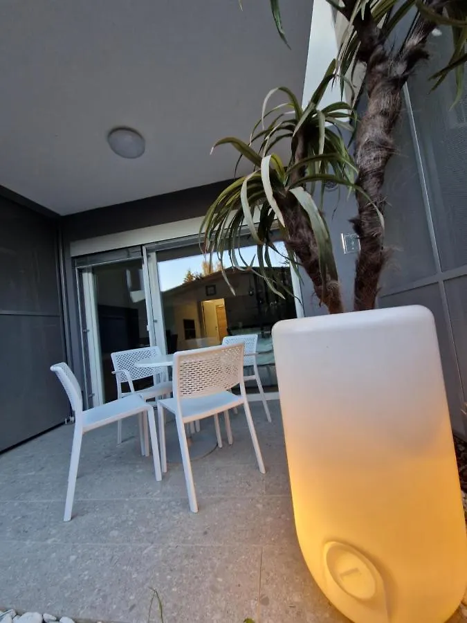 **** Aparthotel Bed & Breakfast Rezidenca Pipanova Slovenia